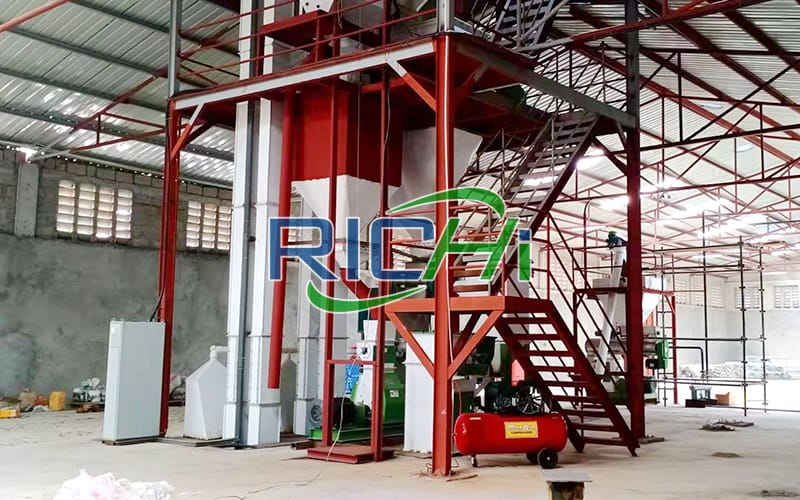 [RICHI In Uzbekistan]3-5T/H chicken poultry feed pelleting production line in Urgench