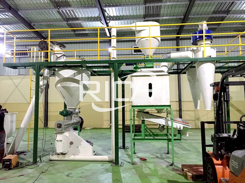 You Want To Choose 1T/H Flat Die Poultry Feed Pellet Mill Or 1T/H Ring Die Poultry Feed Pellet Mill