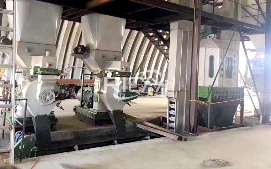 Le fournisseur chinois offre le prix de la machine à granulés de bois