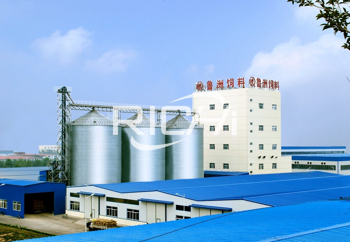 mobile 1000kg/h livestock animal poultry feed processing plant