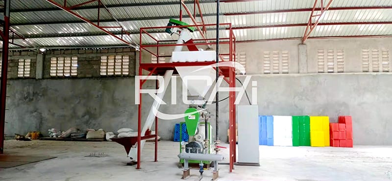 small chicken feed production line