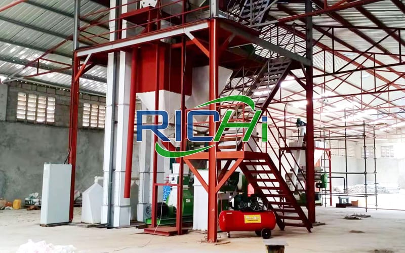 1-5tph computer control feed plant for processing chicken animal feed
