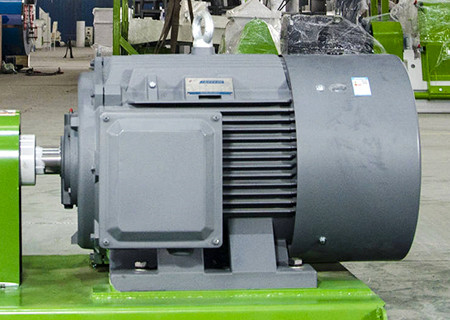 Двигатель Siemens и подшипник SKF
