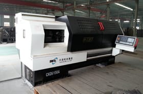 MACHINE CNC À COMMANDE NUMÉRIQUE